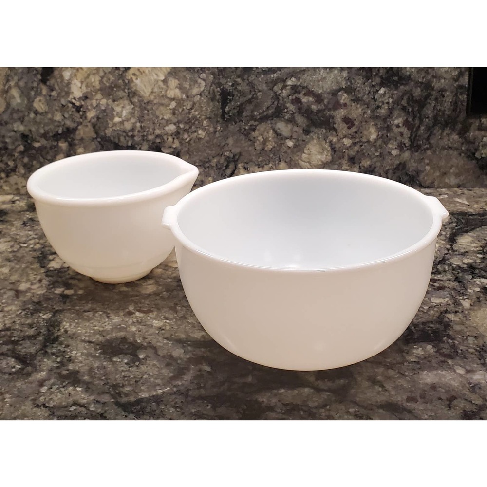 VINTAGE WHITE MILK GLASS PYREX MIXING BOWL FOR SUNBEAM 1950S MIXMASTER + BONUS